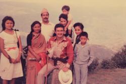  علي وحسن نعمه في نيبال 1986